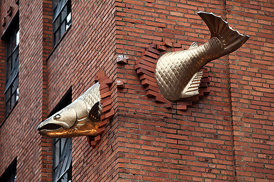 30. Salmon Sculpture Portland Oregon USA