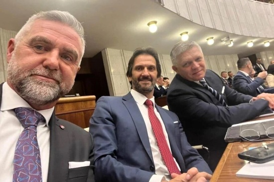 uz aby ich smiech presiel