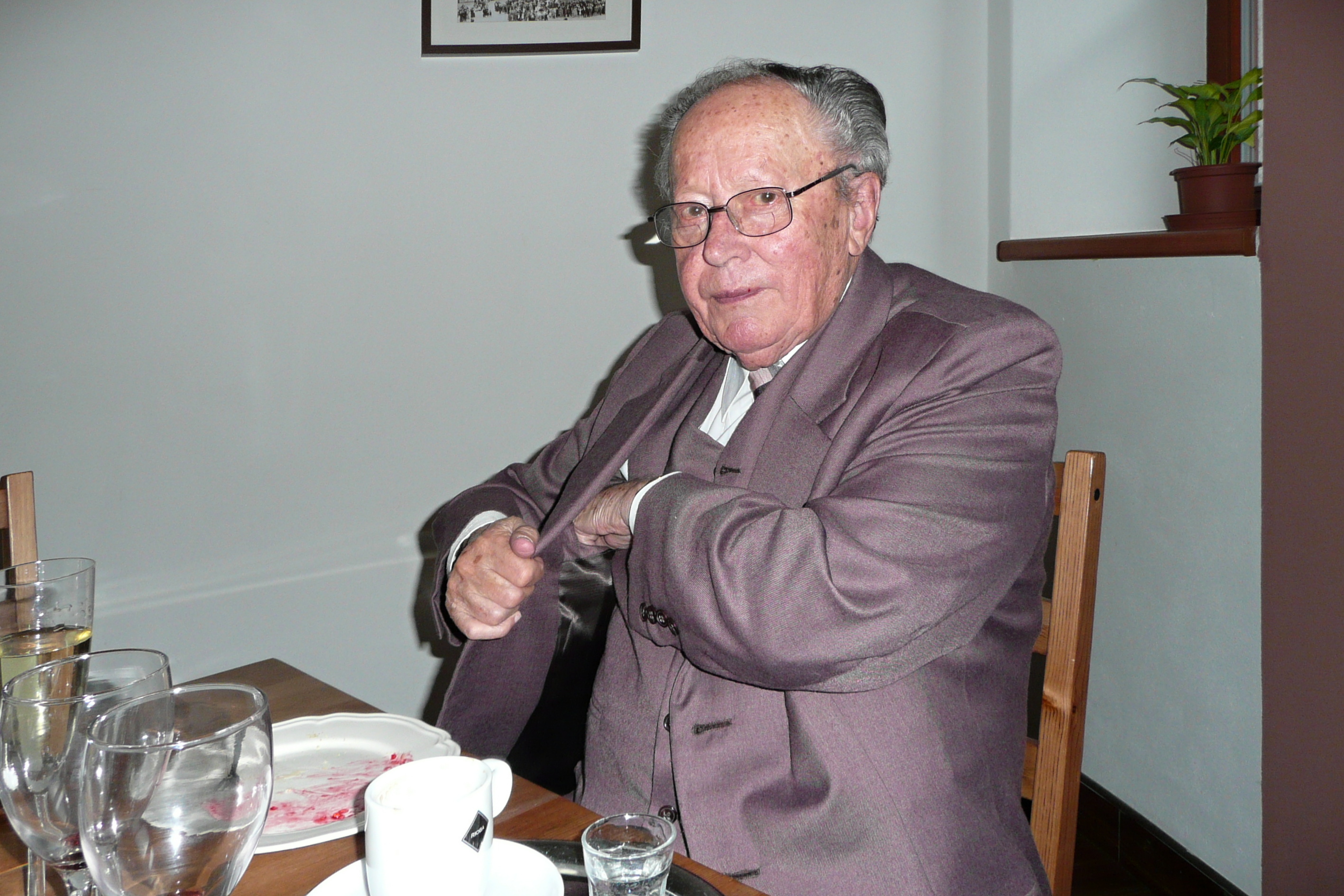 201012016.11 Eduard Kucera